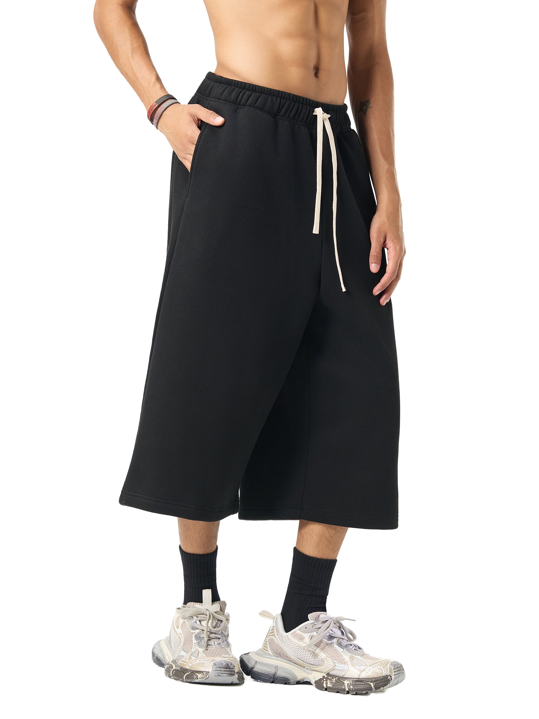 Trendz Relaxed Drawstring Three-quarter Sweatpants